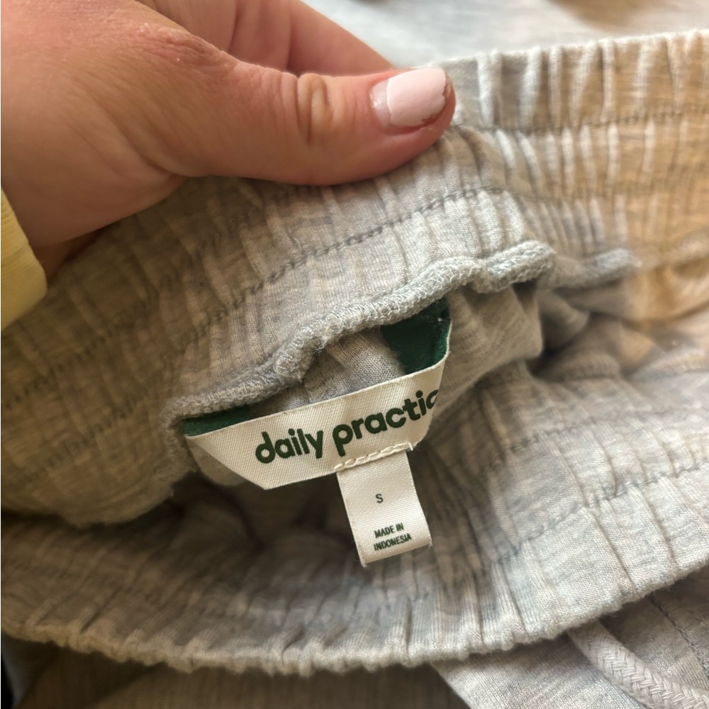 Daily Practice Cargo Sweatpant & Half Zip Pullover Light Heather Grey Small Set - Picture 8 of 8